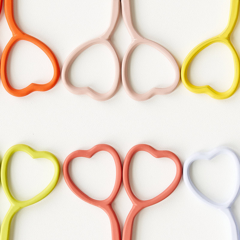 HEART EMBROIDERY SCISSORS
