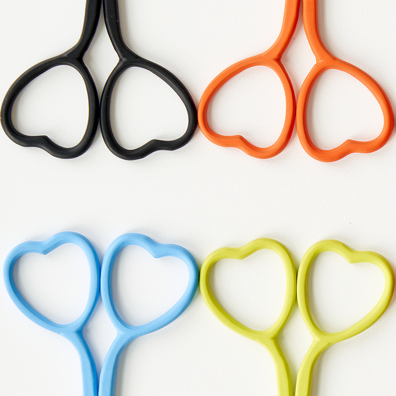 HEART EMBROIDERY SCISSORS