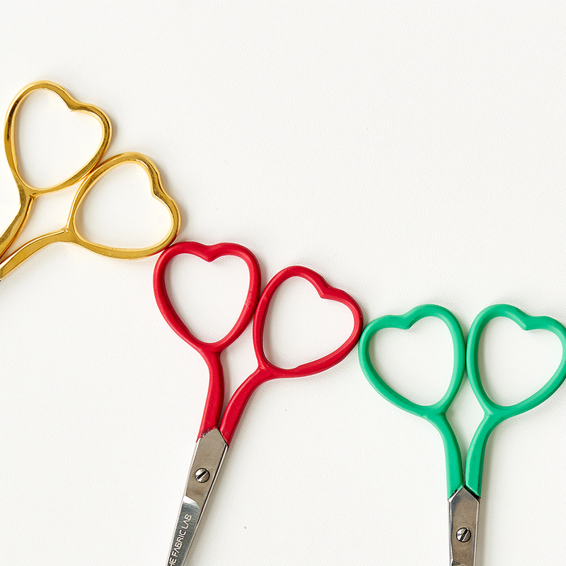HEART EMBROIDERY SCISSORS