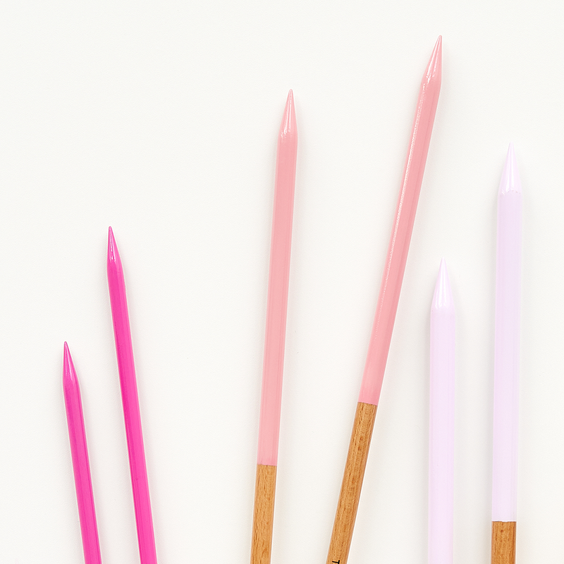 COLOR WOOD JUMBO KNITTING NEEDLES 35CM