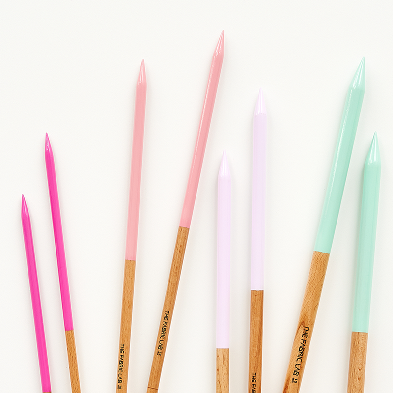 COLOR WOOD JUMBO KNITTING NEEDLES 35CM