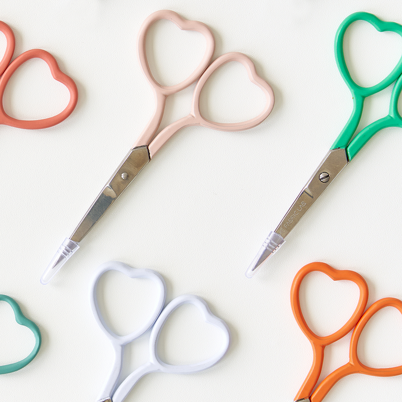HEART EMBROIDERY SCISSORS