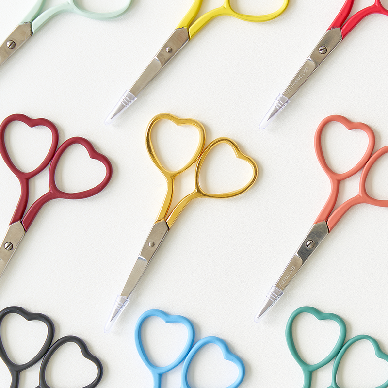 HEART EMBROIDERY SCISSORS