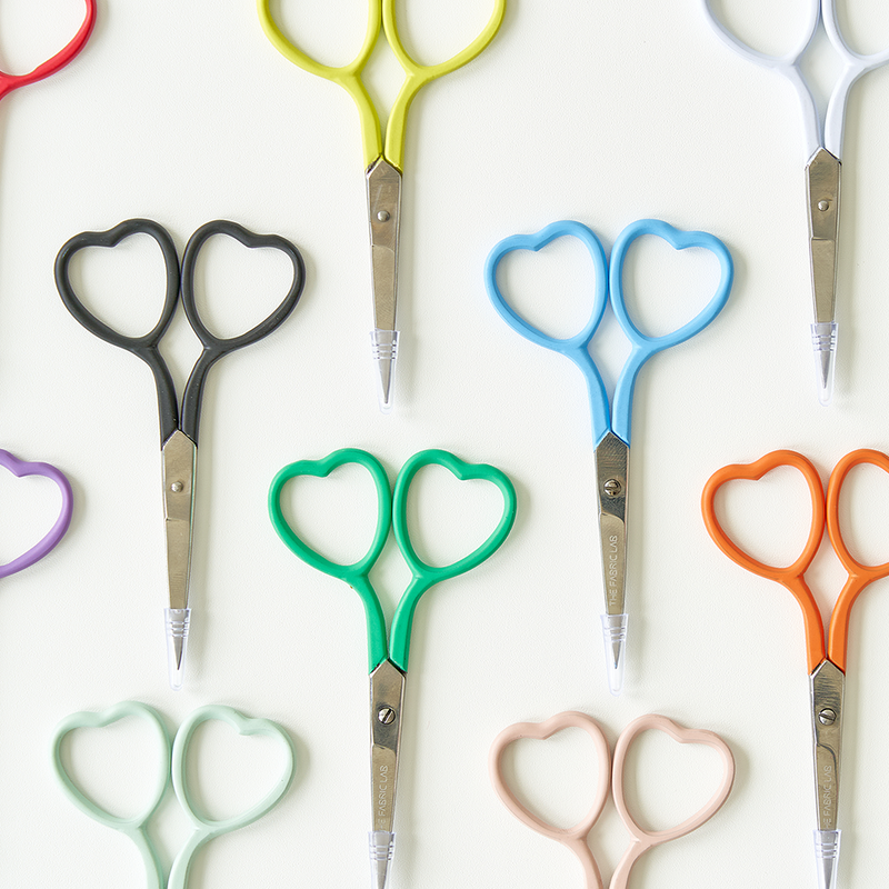 HEART EMBROIDERY SCISSORS