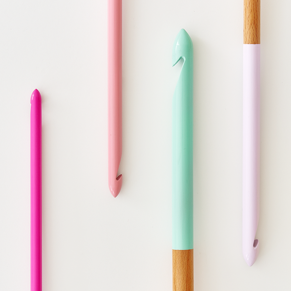 COLOR WOOD AFGHAN CROCHET HOOKS 30CM