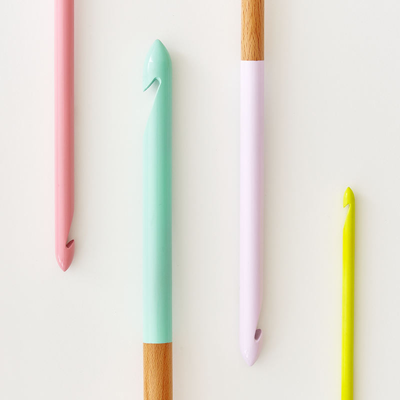 COLOR WOOD AFGHAN CROCHET HOOKS 30CM