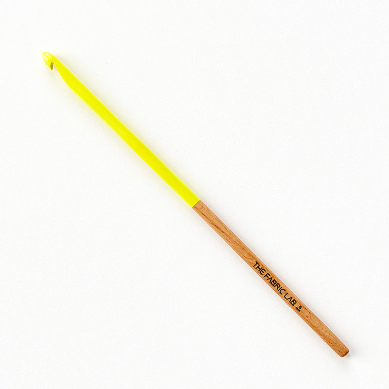 COLOR WOOD CROCHET HOOKS 20CM
