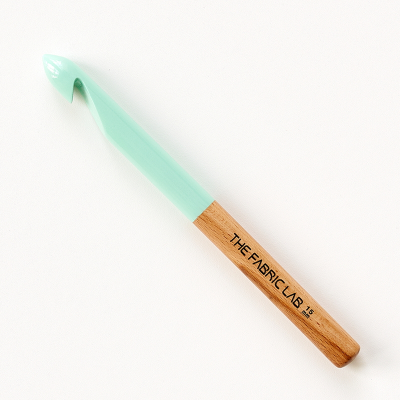 COLOR WOOD CROCHET HOOKS 20CM